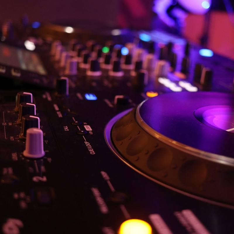 Pulse DJ Turntable Direct Drive - Silver