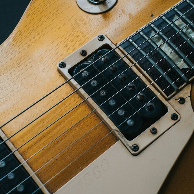 Sonic Vault Lumen Custom Electric Guitar - Trans Amber